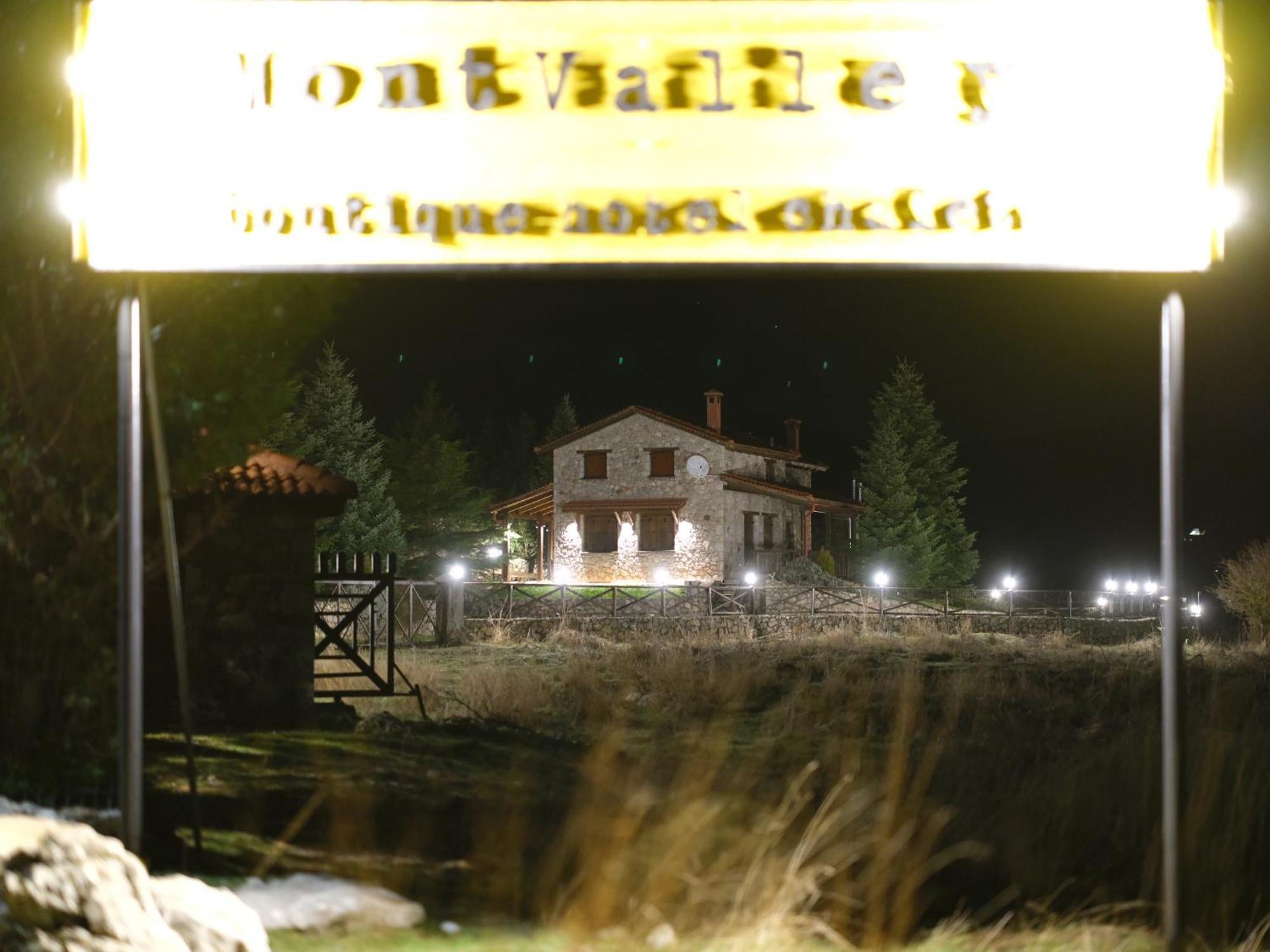 Mont Valley Boutique Chalets Arachova Exterior foto